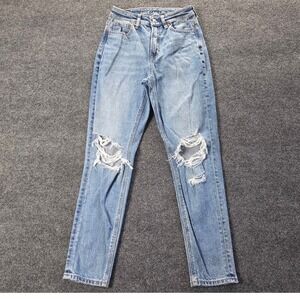 American Eagle Strigid Mom Jeans Light Wash Distressed High Rise Blue‎ Size 00 R